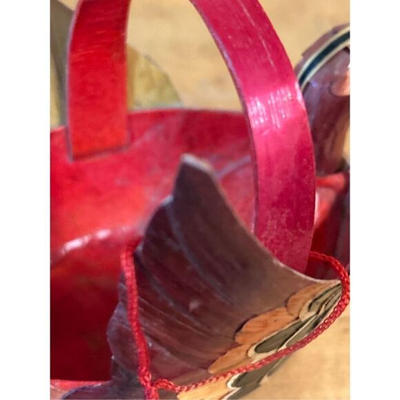 Vintage Shaved Wood Figure Duck Bird Basket Folk Art Ornament (8562) - Picture 8 of 8